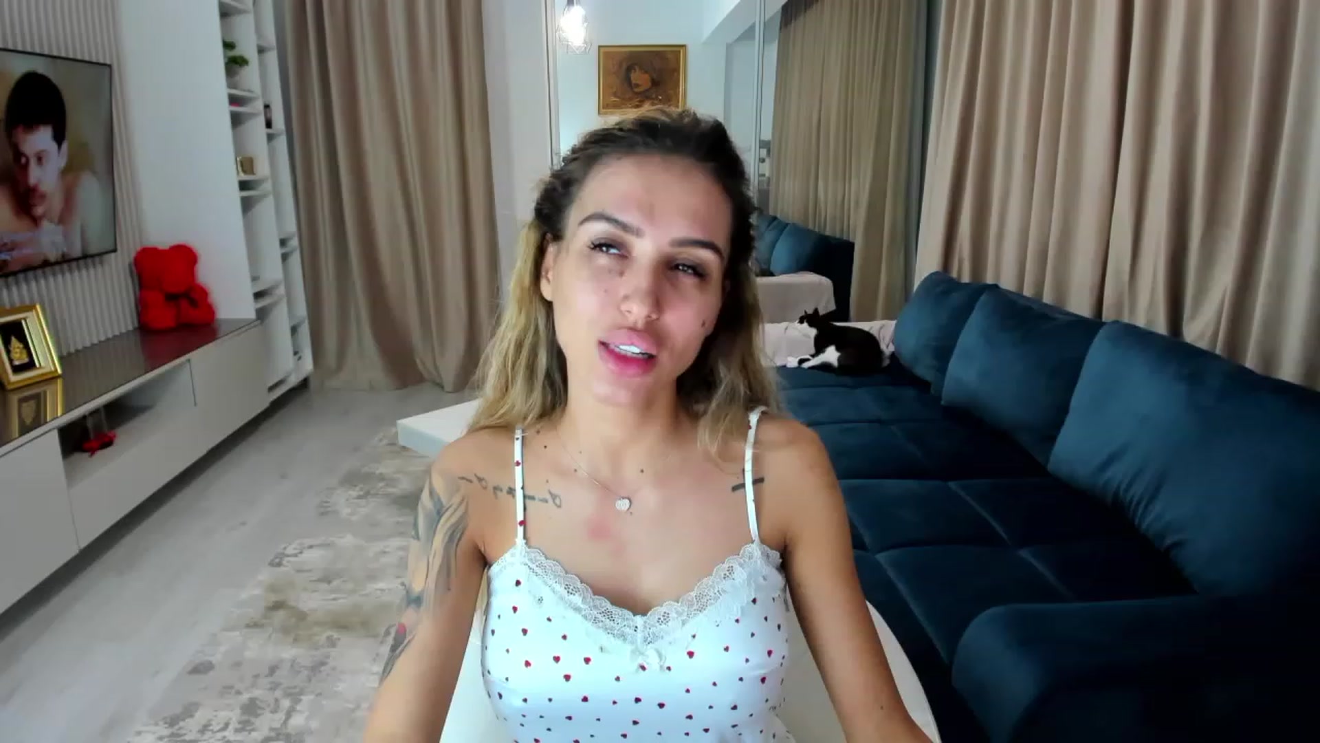 Gallery image thumbnail from Addictive_T's myfreecams stream on, 09/18/2023, 21:17 image 7 of 20