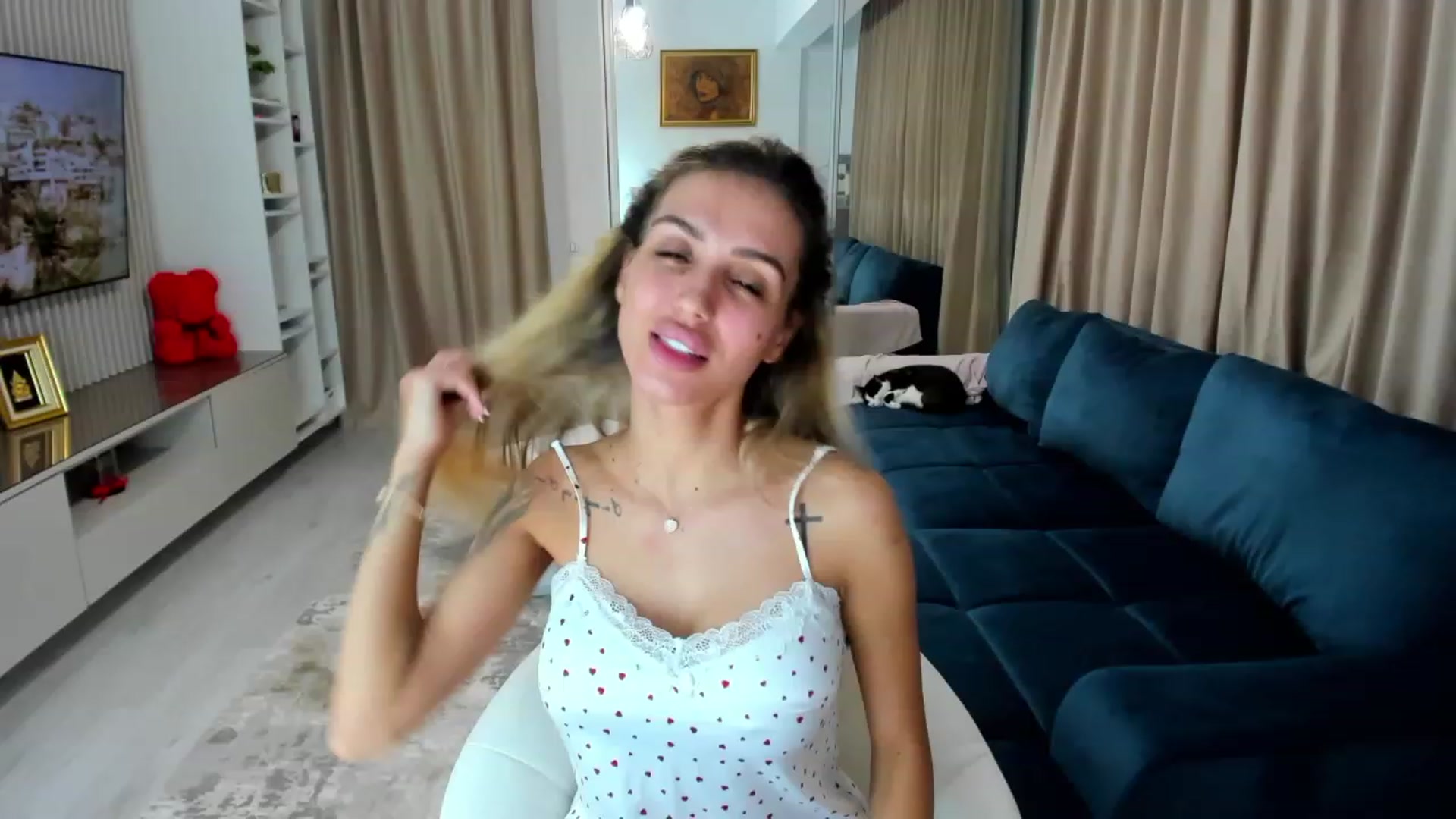 Gallery image thumbnail from Addictive_T's myfreecams stream on, 09/18/2023, 21:17 image 17 of 20