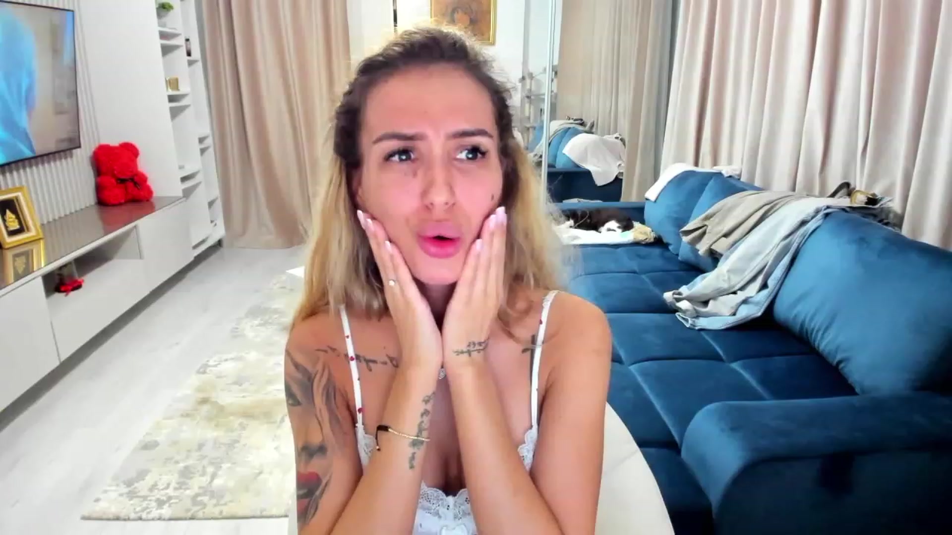 Gallery image thumbnail from Addictive_T's myfreecams stream on, 09/18/2023, 21:54 image 20 of 20