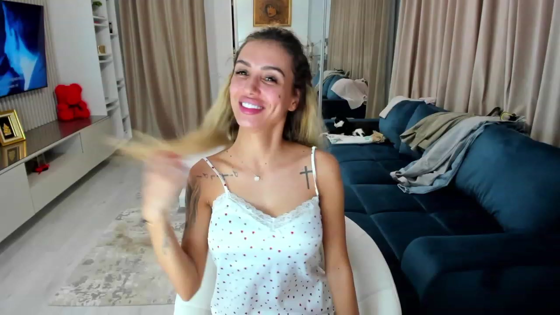 Gallery image thumbnail from Addictive_T's myfreecams stream on, 09/18/2023, 21:54 image 9 of 20