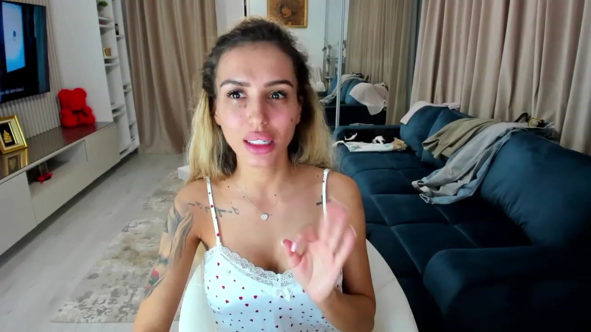 Gallery image thumbnail from Addictive_T's myfreecams stream on, 09/18/2023, 21:54 image 15 of 20
