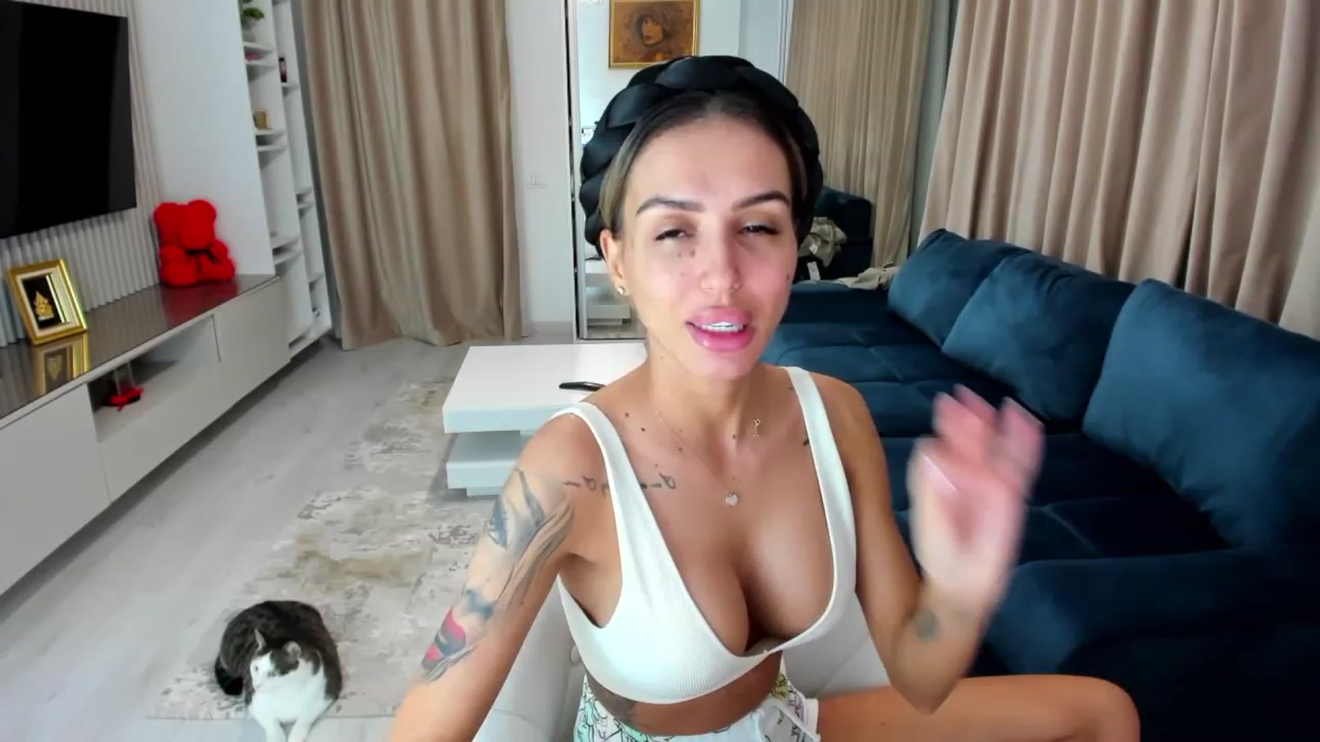 Gallery image thumbnail from Addictive_T's myfreecams stream on, 09/20/2023, 22:11 image 3 of 20