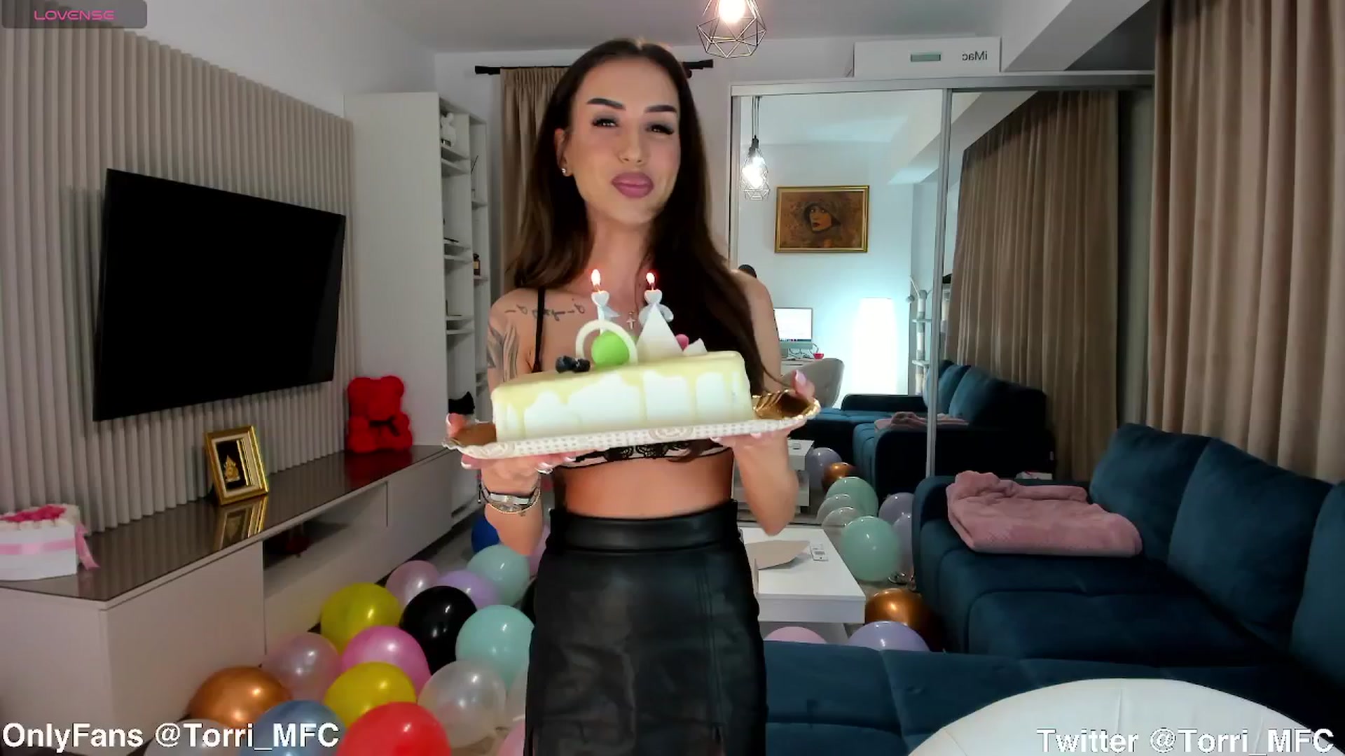 Gallery image thumbnail from Addictive_T's myfreecams stream on, 03/06/2024, 23:32 image 8 of 20