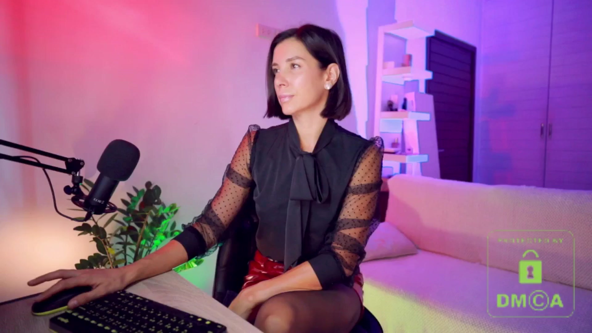 Gallery image thumbnail from AddictsQueen's myfreecams stream on, 07/04/2025, 06:06 image 1 of 20