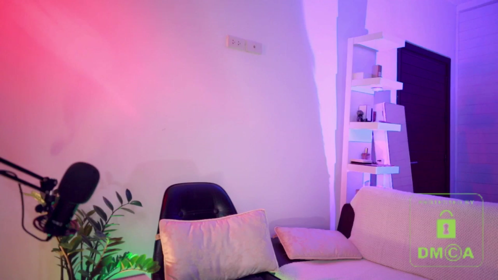 Gallery image thumbnail from AddictsQueen's myfreecams stream on, 07/20/2025, 05:52 image 14 of 20