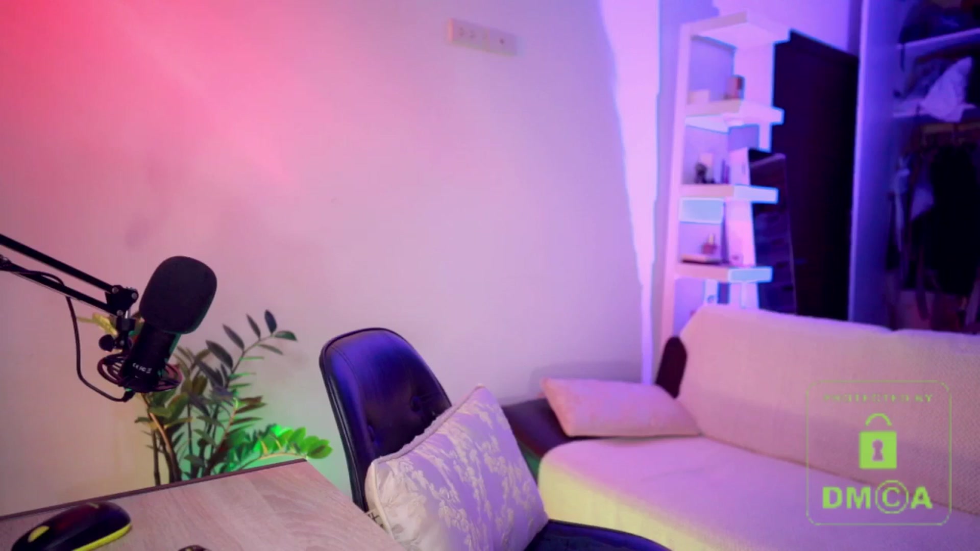 Gallery image thumbnail from AddictsQueen's myfreecams stream on, 07/21/2025, 04:46 image 12 of 20