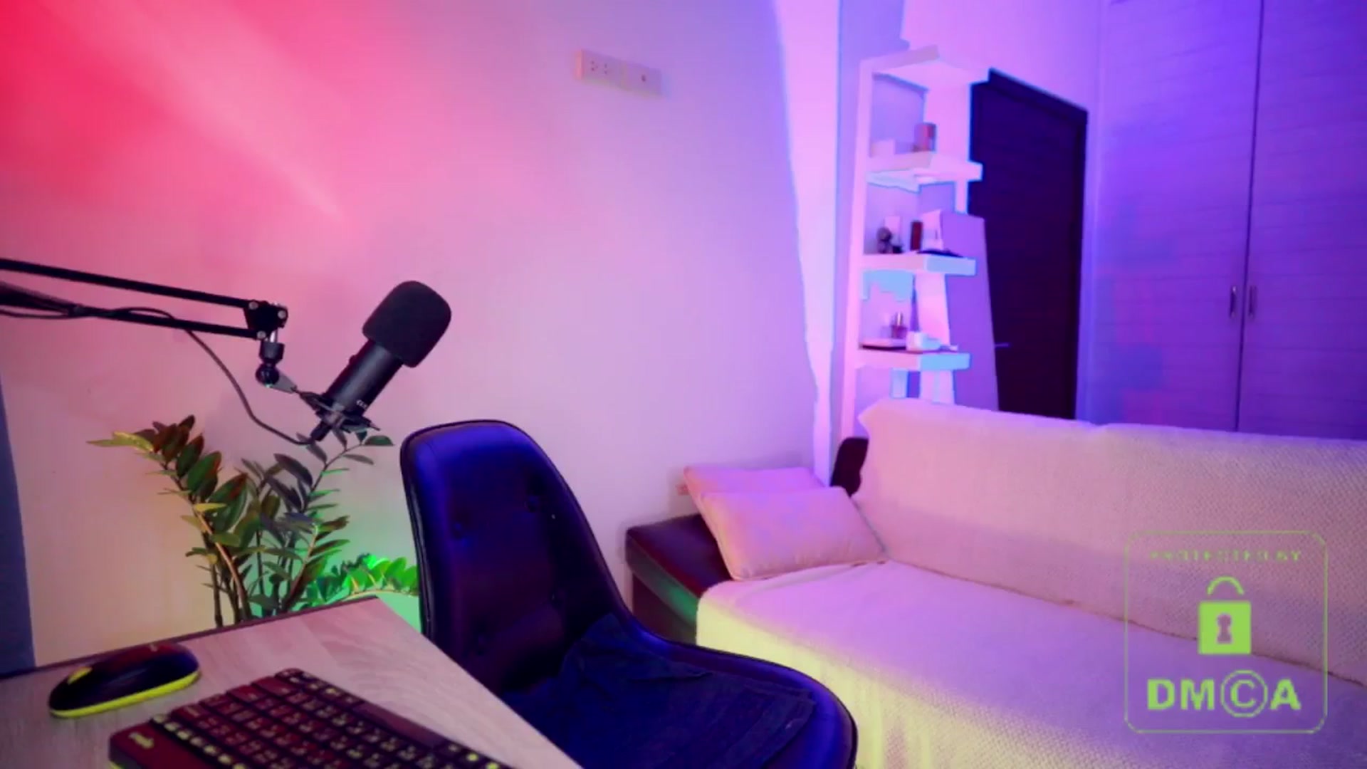 Gallery image thumbnail from AddictsQueen's myfreecams stream on, 07/26/2025, 07:32 image 3 of 20