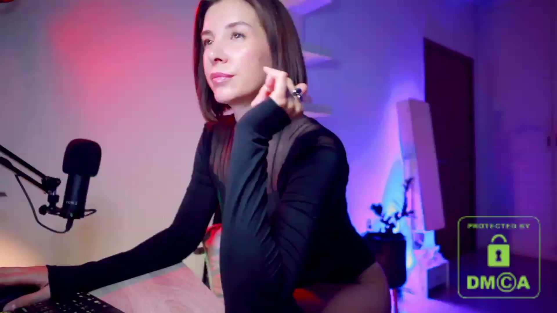 Gallery image thumbnail from AddictsQueen's myfreecams stream on, 05/11/2026, 05:23 image 5 of 20