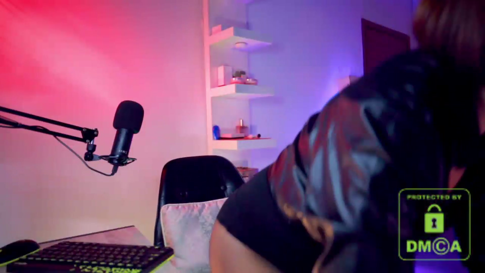 Gallery image thumbnail from AddictsQueen's myfreecams stream on, 05/16/2026, 07:04 image 19 of 20