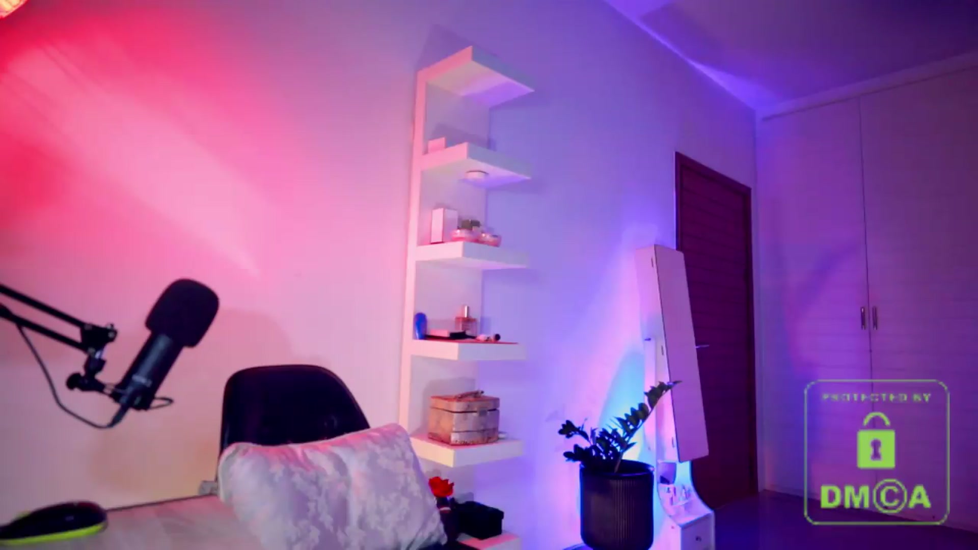 Gallery image thumbnail from AddictsQueen's myfreecams stream on, 05/22/2026, 06:07 image 14 of 20