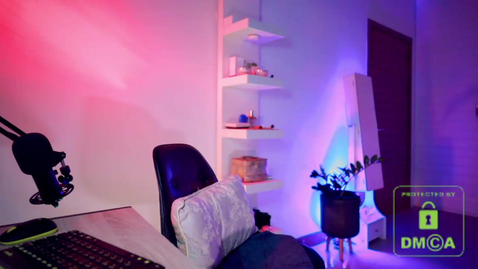 Gallery image thumbnail from AddictsQueen's myfreecams stream on, 05/31/2026, 07:28 image 13 of 20