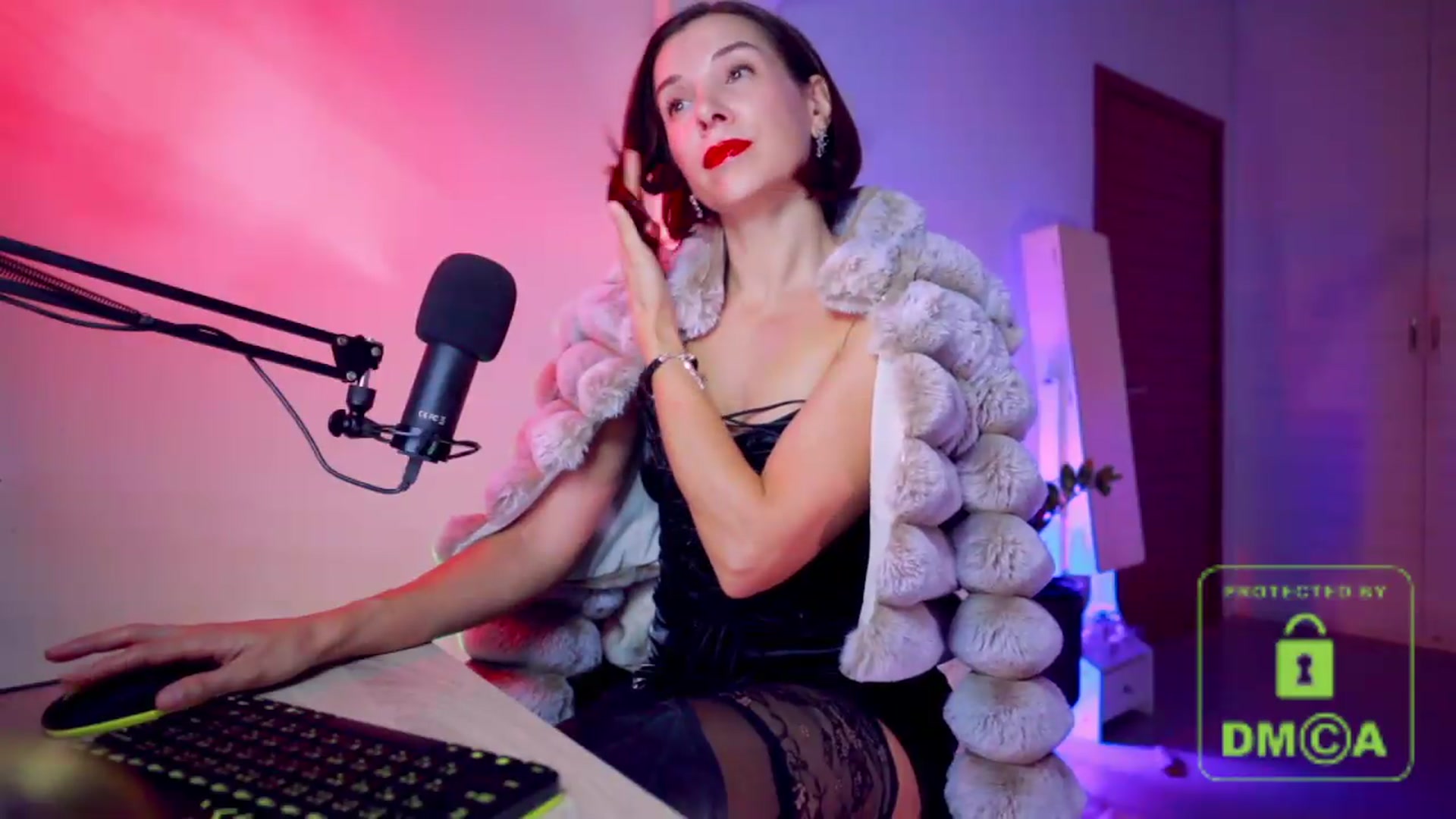 Gallery image thumbnail from AddictsQueen's myfreecams stream on, 06/06/2026, 06:13 image 2 of 20