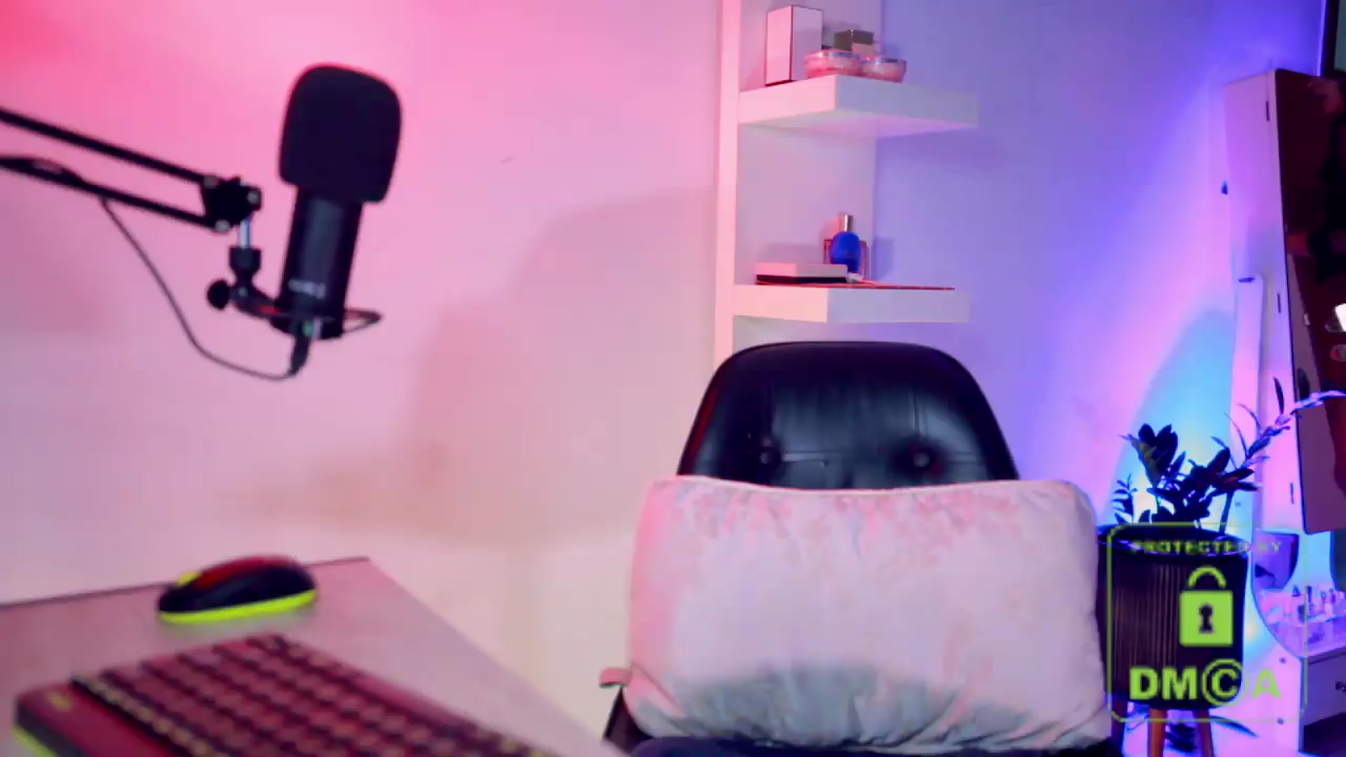 Gallery image thumbnail from AddictsQueen's myfreecams stream on, 06/13/2026, 07:08 image 2 of 20