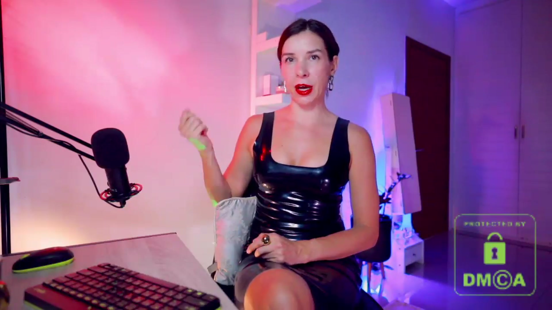 Gallery image thumbnail from AddictsQueen's myfreecams stream on, 06/25/2026, 05:29 image 8 of 20