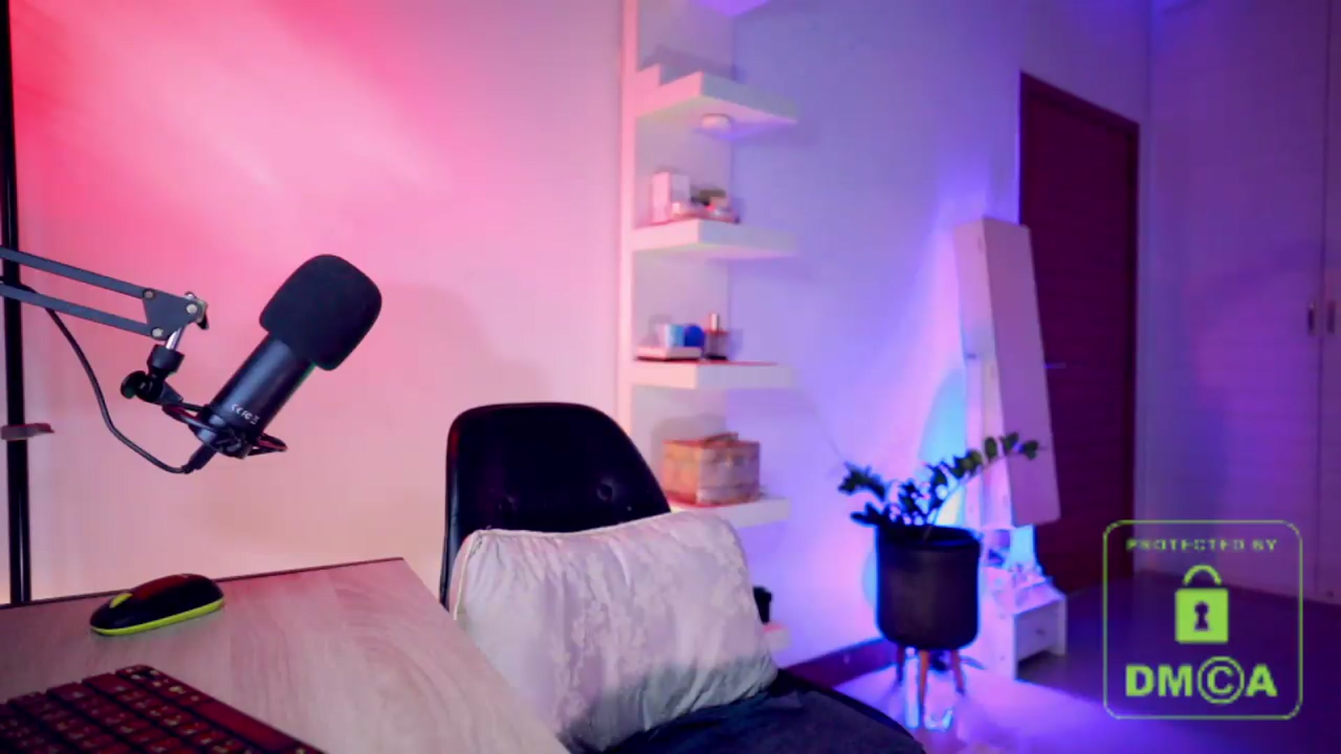 Gallery image thumbnail from AddictsQueen's myfreecams stream on, 06/29/2026, 06:32 image 20 of 20