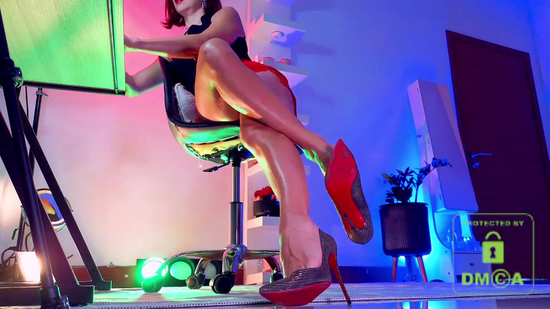 Gallery image thumbnail from AddictsQueen's myfreecams stream on, 07/19/2026, 05:36 image 7 of 20