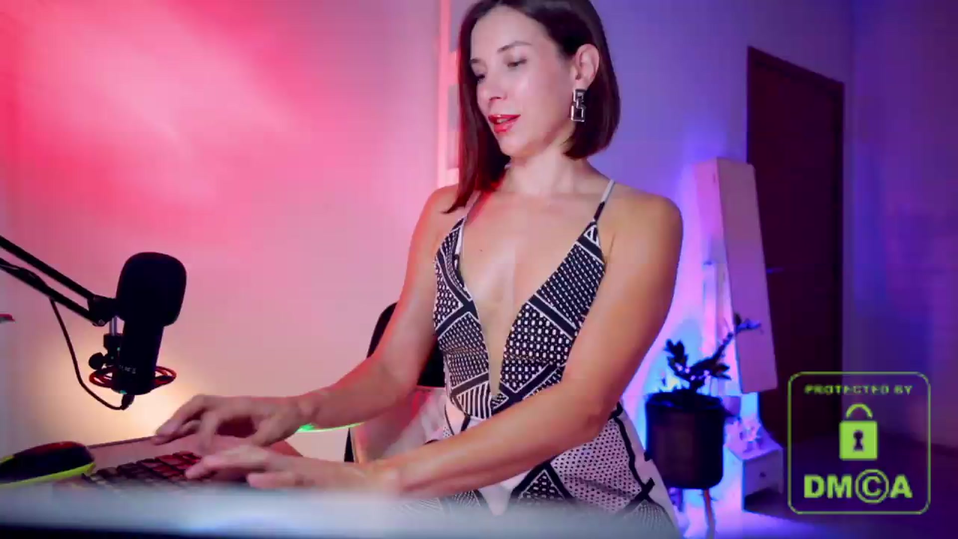 Gallery image thumbnail from AddictsQueen's myfreecams stream on, 07/23/2026, 05:51 image 8 of 20