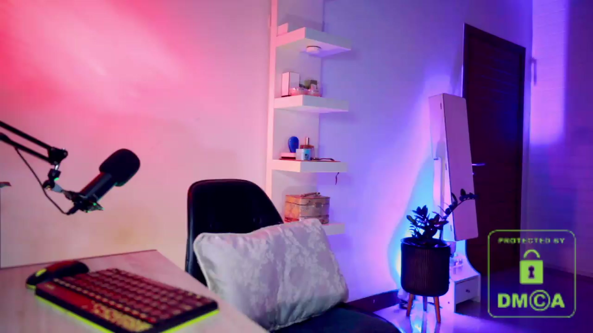 Gallery image thumbnail from AddictsQueen's myfreecams stream on, 08/09/2026, 13:11 image 3 of 20