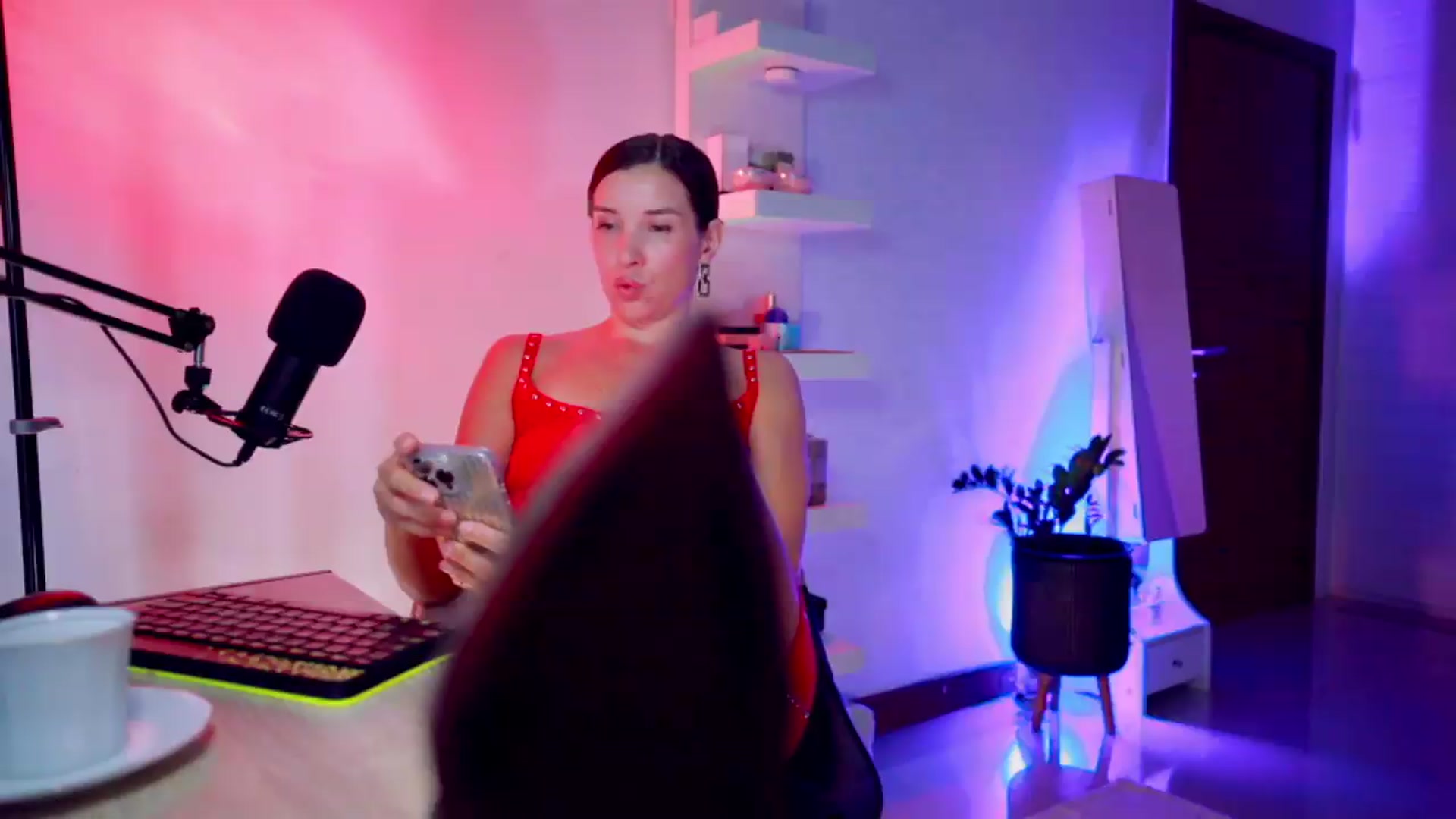 Gallery image thumbnail from AddictsQueen's myfreecams stream on, 08/20/2026, 05:36 image 13 of 20