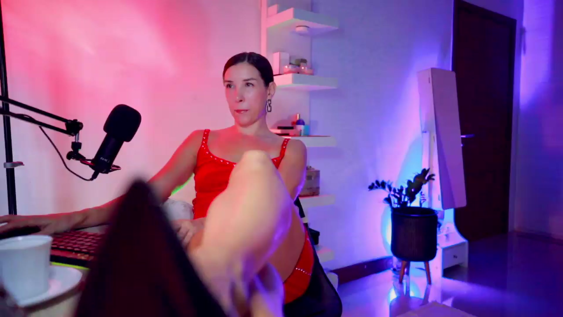 Gallery image thumbnail from AddictsQueen's myfreecams stream on, 08/20/2026, 05:36 image 8 of 20