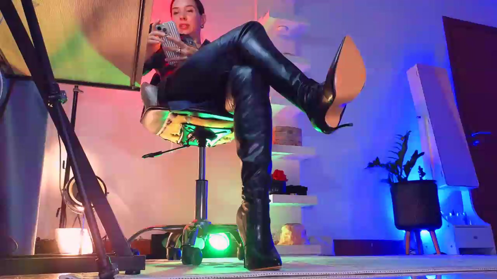 Gallery image thumbnail from AddictsQueen's myfreecams stream on, 08/23/2026, 12:59 image 7 of 20