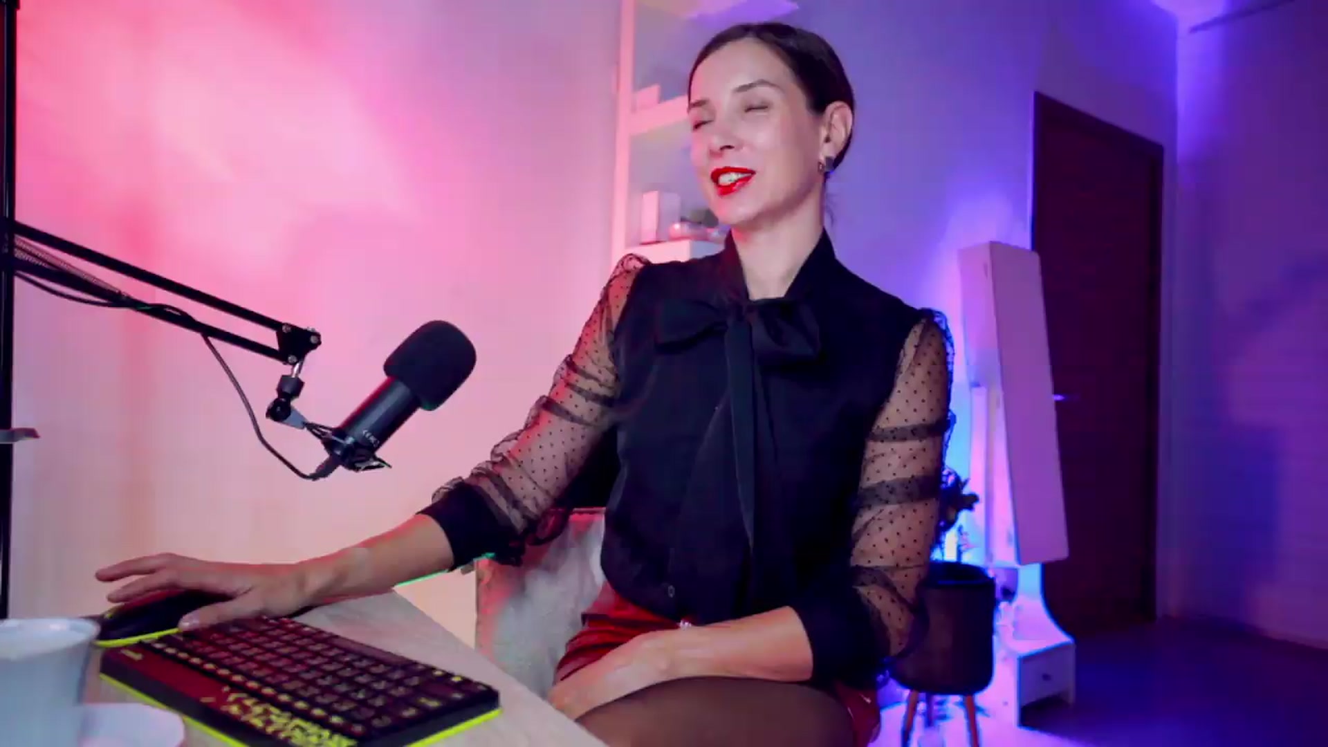Gallery image thumbnail from AddictsQueen's myfreecams stream on, 08/30/2026, 06:52 image 1 of 20