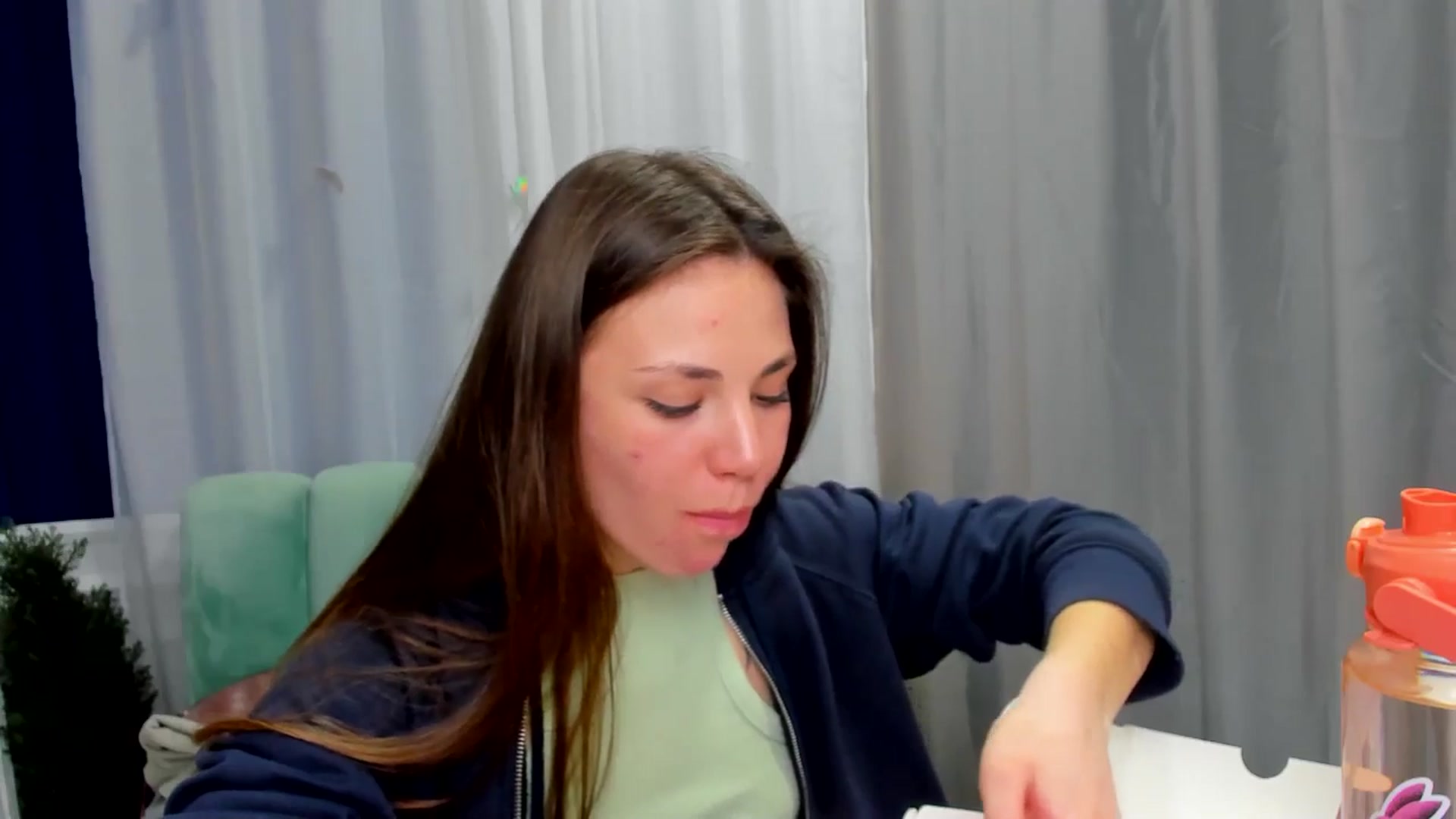Gallery image thumbnail from AdelaShery's myfreecams stream on, 03/18/2025, 13:39 image 11 of 20