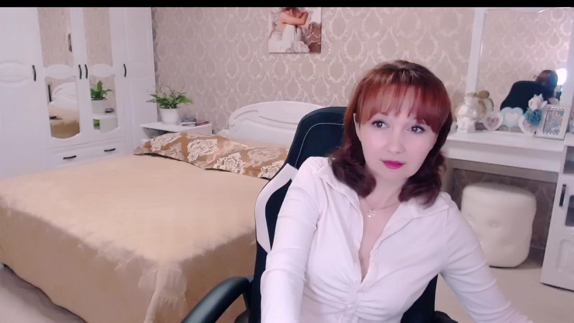 Gallery image thumbnail from AdeleEvans1's myfreecams stream on, 05/11/2025, 17:18 image 13 of 20