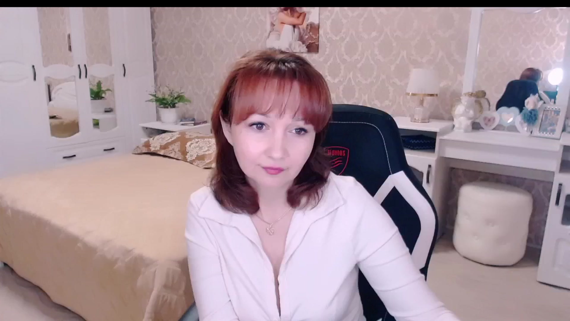 Gallery image thumbnail from AdeleEvans1's myfreecams stream on, 05/11/2025, 17:18 image 7 of 20