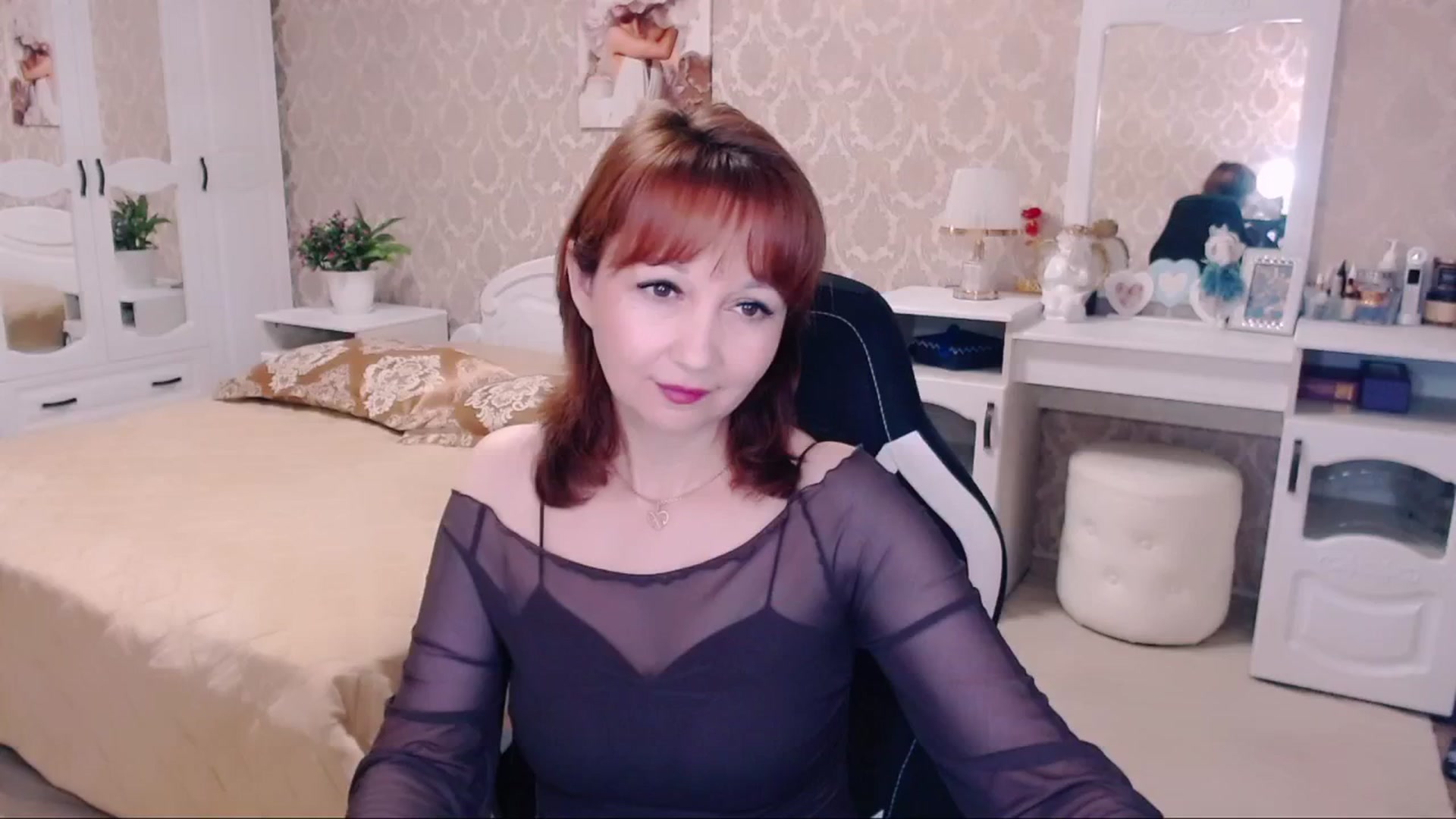 Gallery image thumbnail from AdeleEvans1's myfreecams stream on, 07/20/2025, 18:37 image 2 of 20
