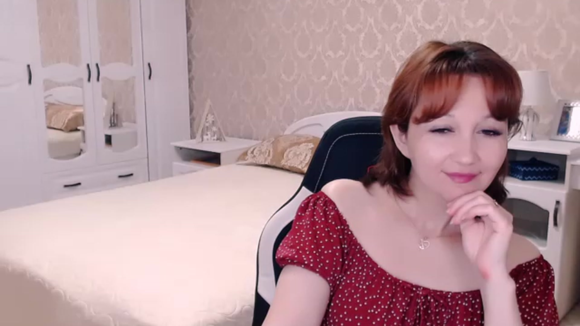 Gallery image thumbnail from AdeleMoran's myfreecams stream on, 07/23/2023, 21:11 image 15 of 20