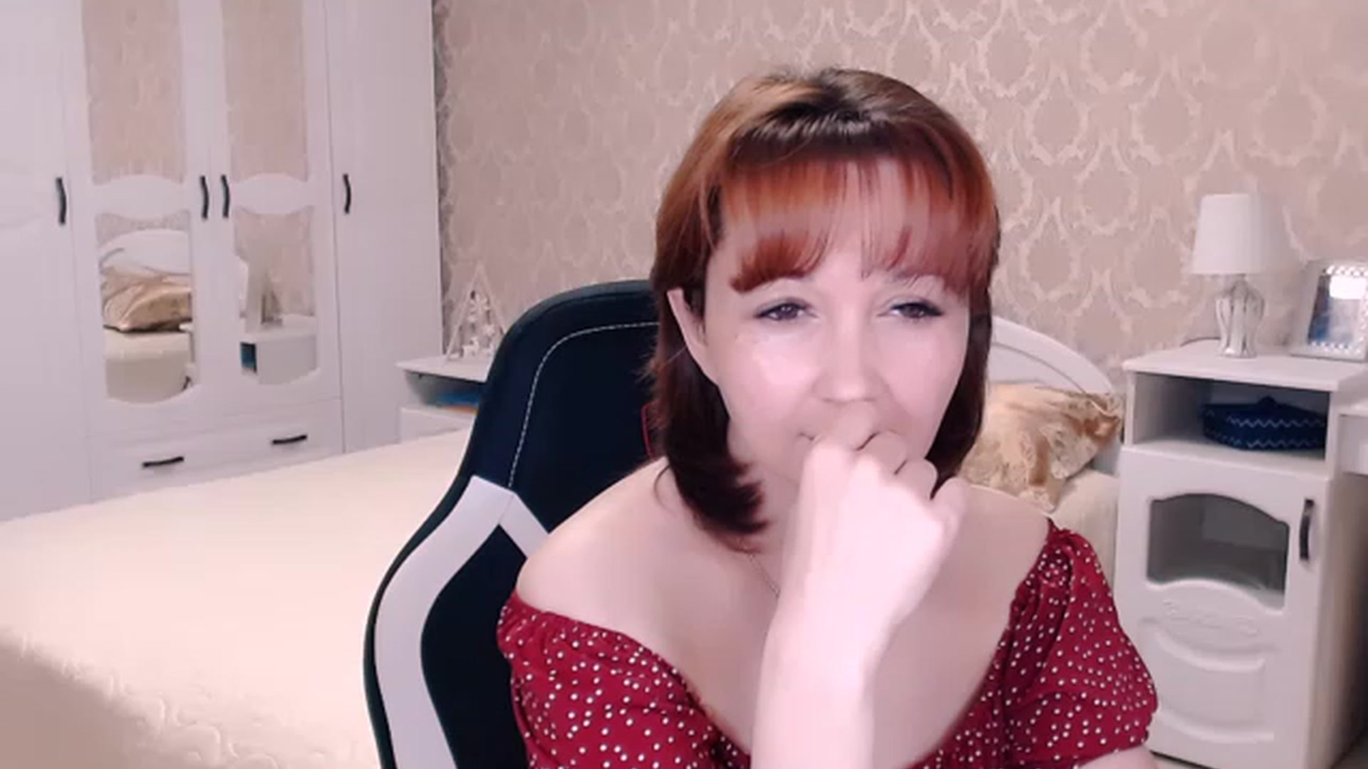 Gallery image thumbnail from AdeleMoran's myfreecams stream on, 07/27/2023, 16:45 image 7 of 20