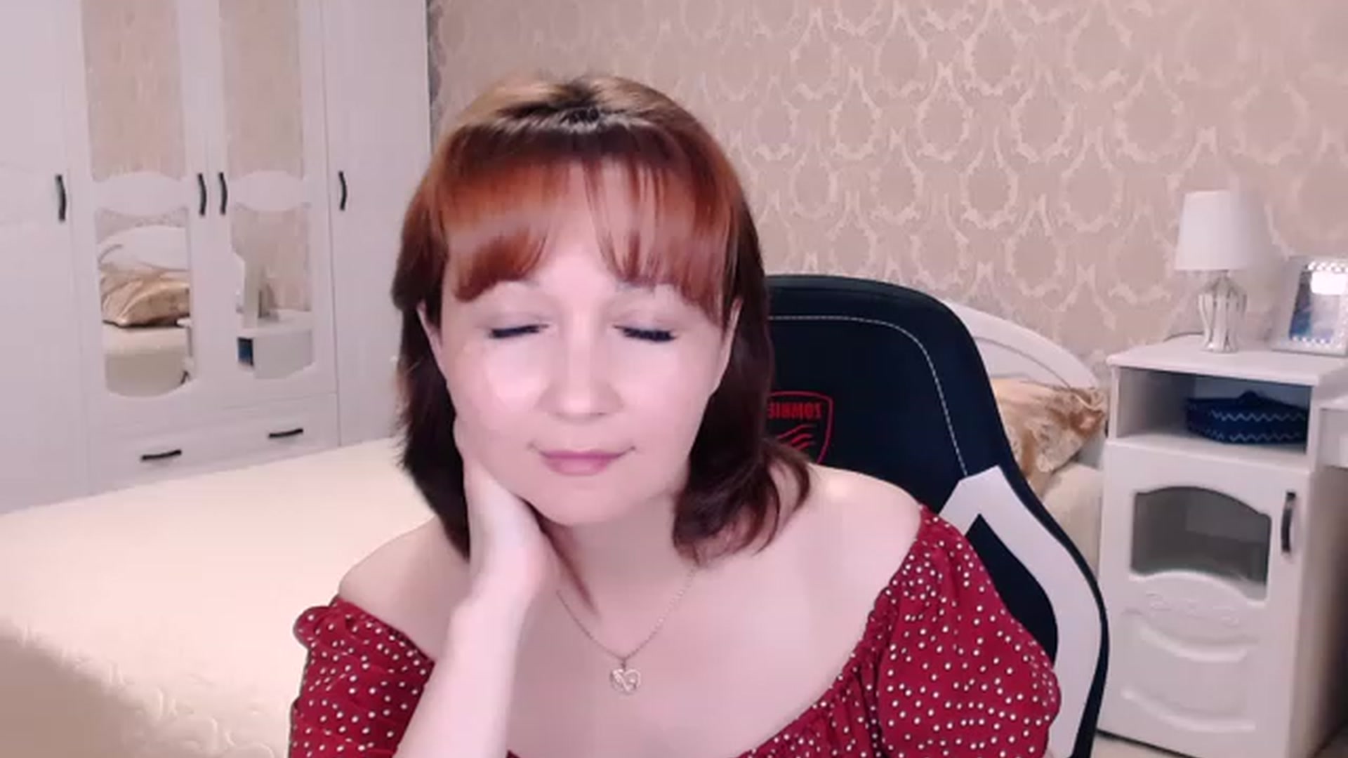 Gallery image thumbnail from AdeleMoran's myfreecams stream on, 07/27/2023, 16:45 image 15 of 20