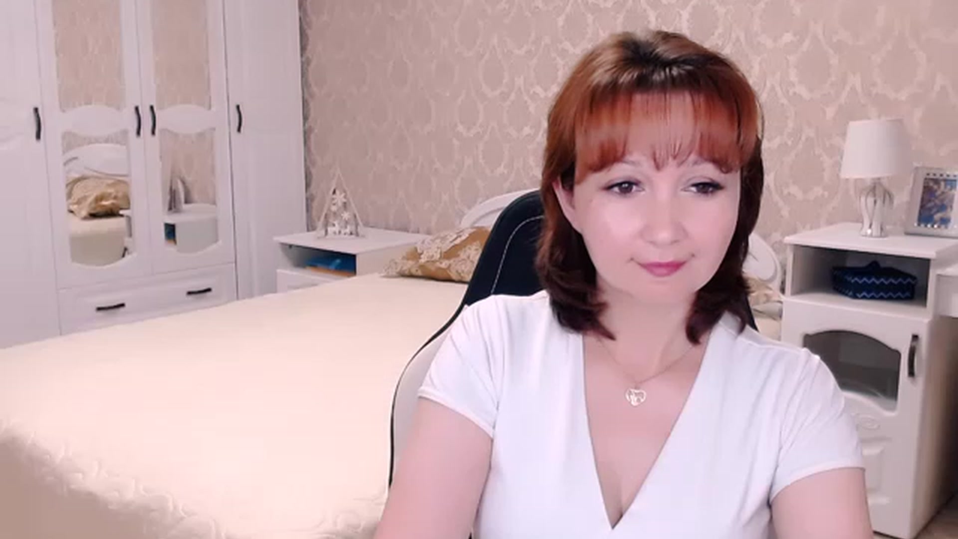 Gallery image thumbnail from AdeleMoran's myfreecams stream on, 07/29/2023, 17:40 image 19 of 20