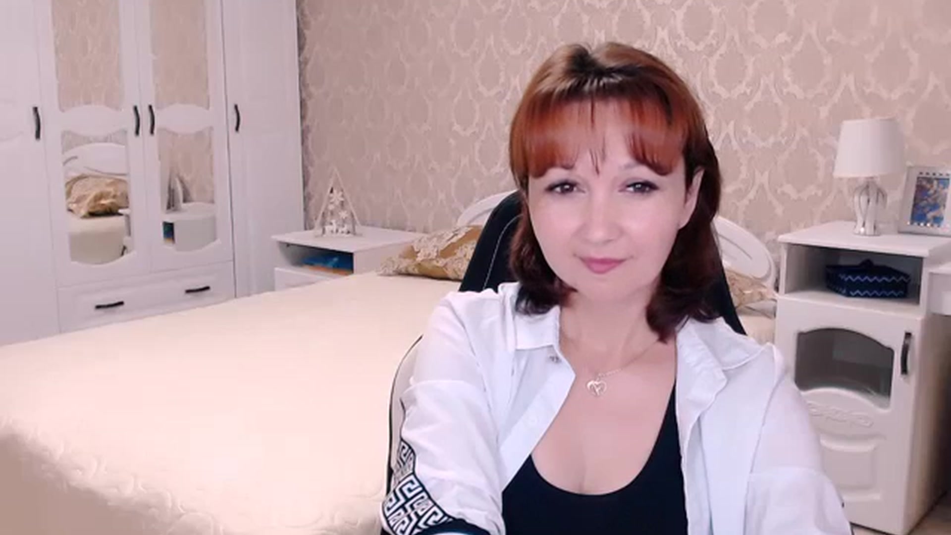 Gallery image thumbnail from AdeleMoran's myfreecams stream on, 07/29/2023, 19:21 image 10 of 20