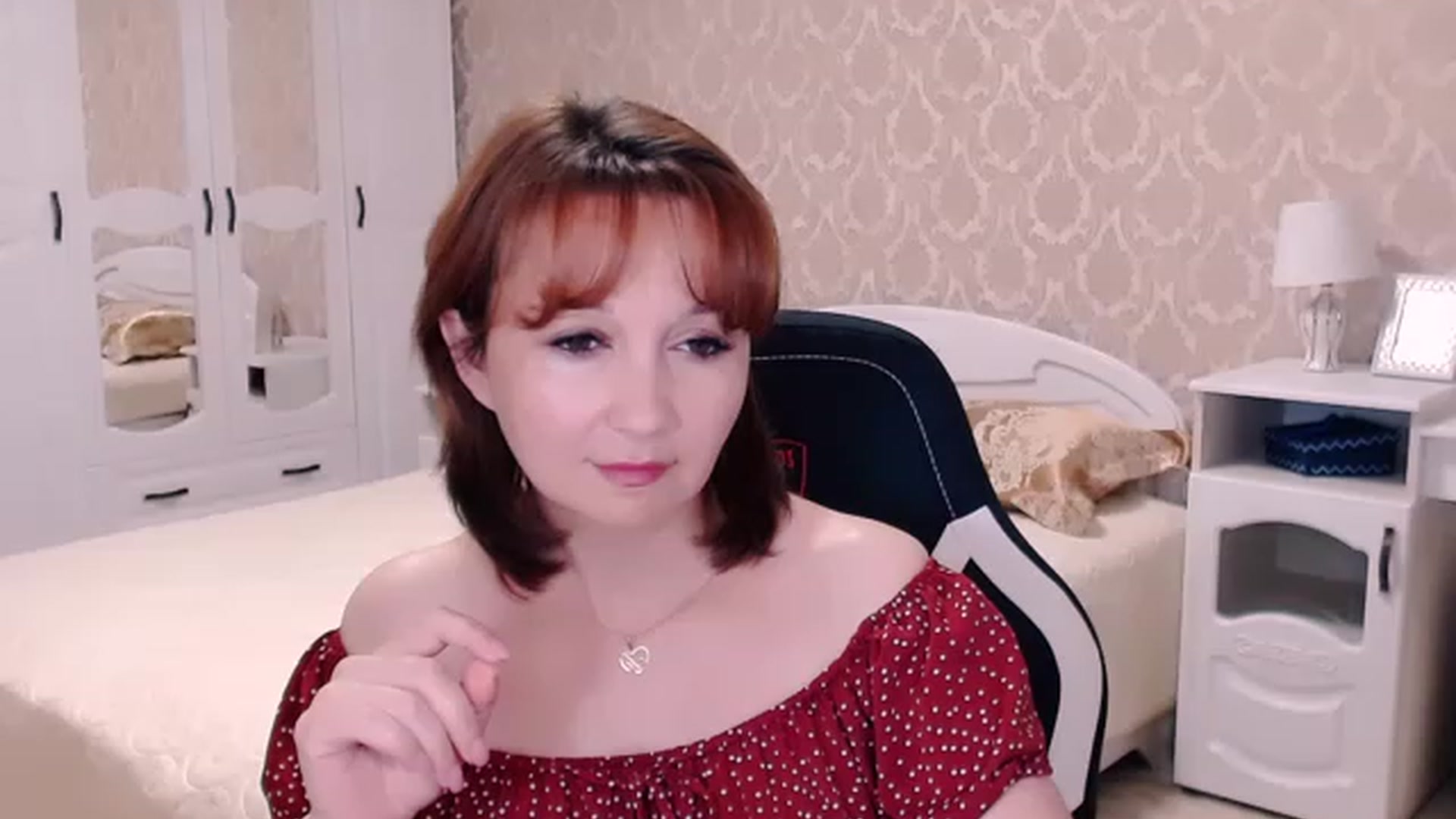 Gallery image thumbnail from AdeleMoran's myfreecams stream on, 08/12/2023, 18:41 image 17 of 20