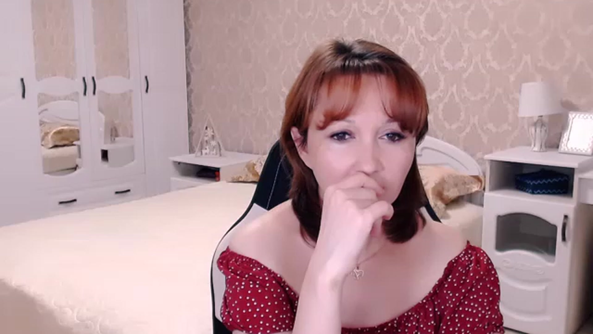 Gallery image thumbnail from AdeleMoran's myfreecams stream on, 08/12/2023, 18:41 image 14 of 20