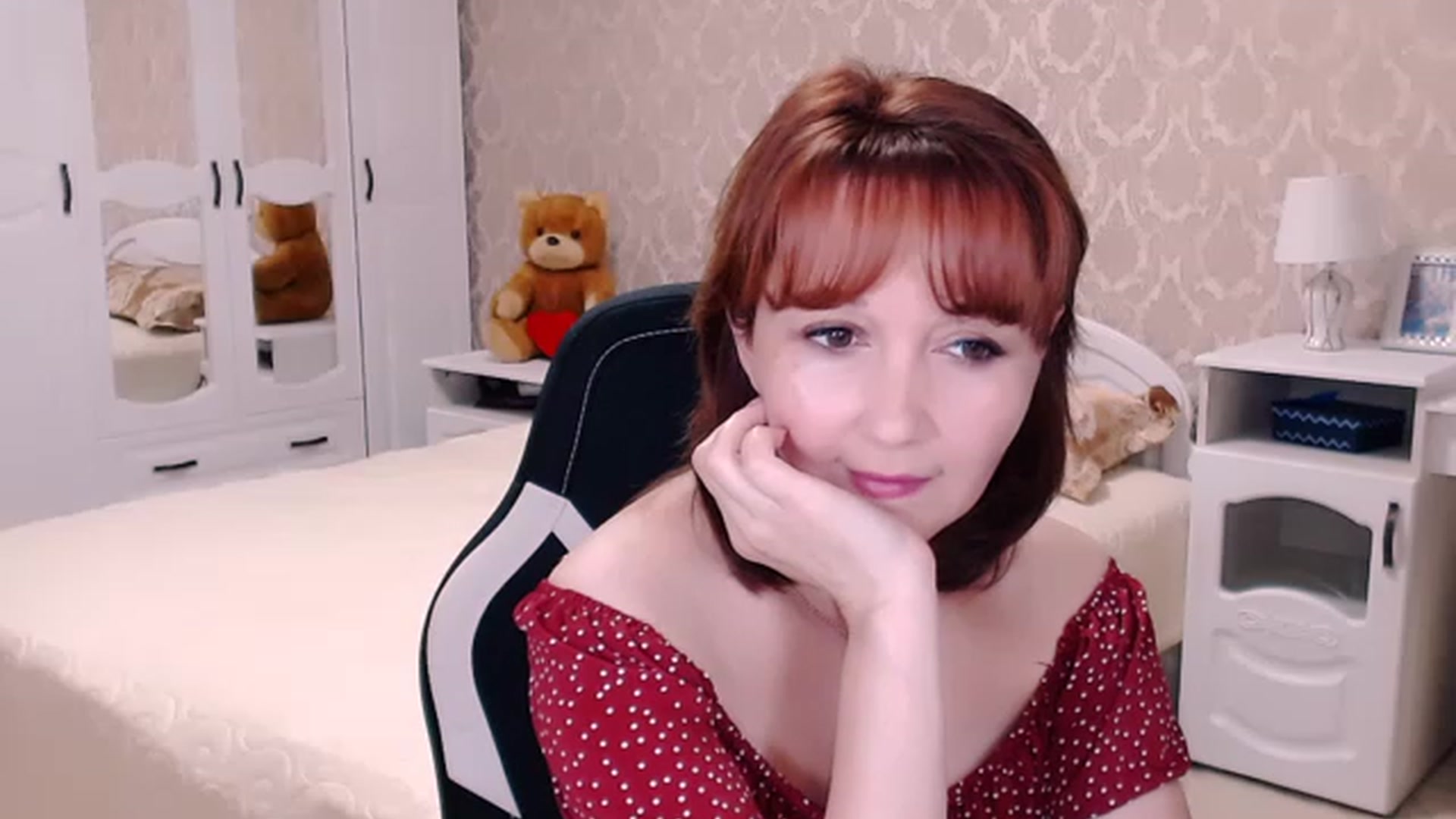 Gallery image thumbnail from AdeleMoran's myfreecams stream on, 08/20/2023, 16:37 image 3 of 20