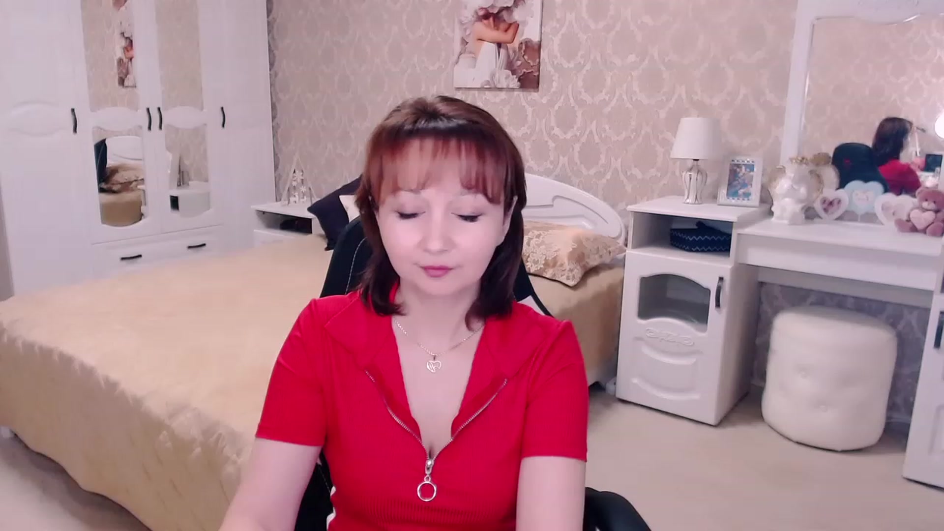 Gallery image thumbnail from AdeleMoran's myfreecams stream on, 03/19/2024, 13:50 image 2 of 20
