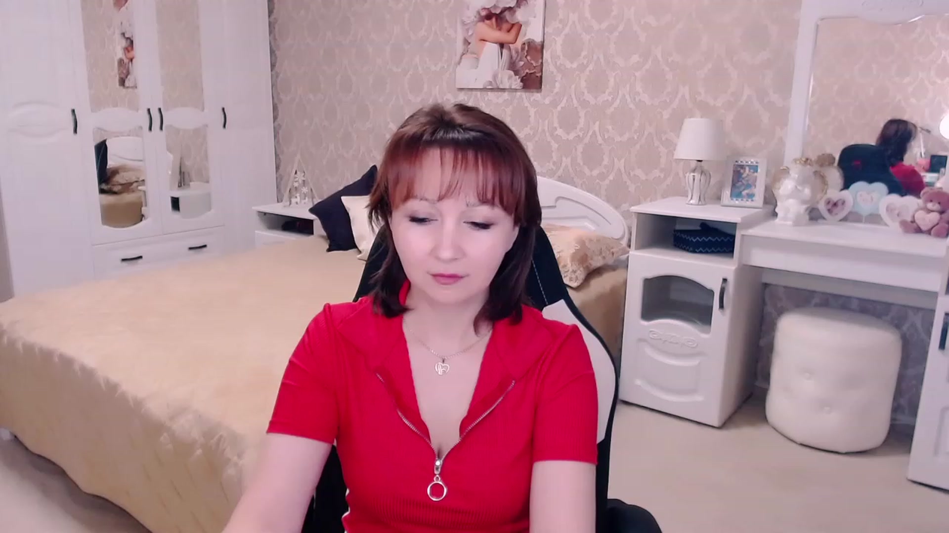 Gallery image thumbnail from AdeleMoran's myfreecams stream on, 03/19/2024, 13:50 image 13 of 20