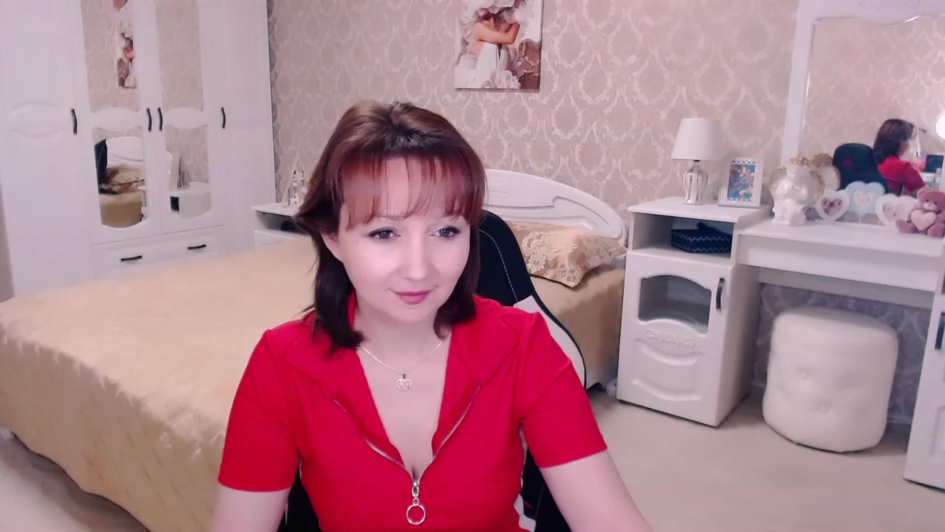Gallery image thumbnail from AdeleMoran's myfreecams stream on, 03/19/2024, 13:50 image 9 of 20
