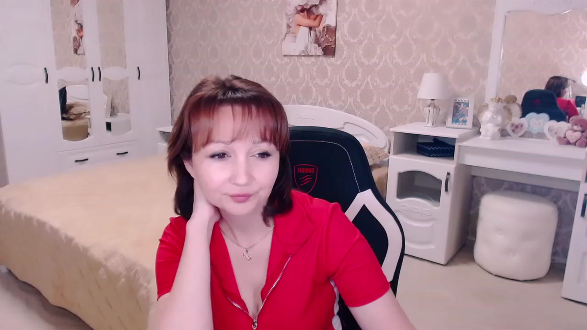 Gallery image thumbnail from AdeleMoran's myfreecams stream on, 03/19/2024, 13:50 image 12 of 20