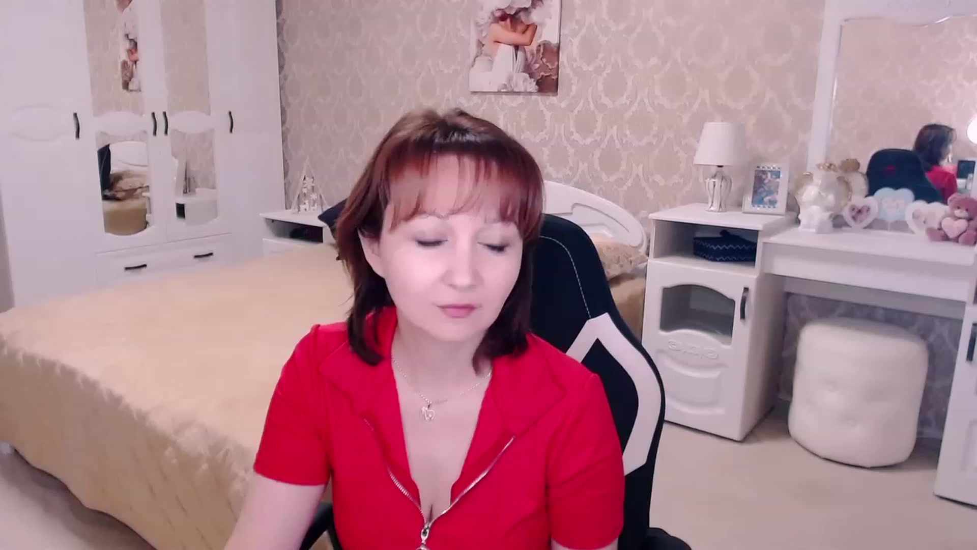Gallery image thumbnail from AdeleMoran's myfreecams stream on, 03/19/2024, 13:50 image 18 of 20