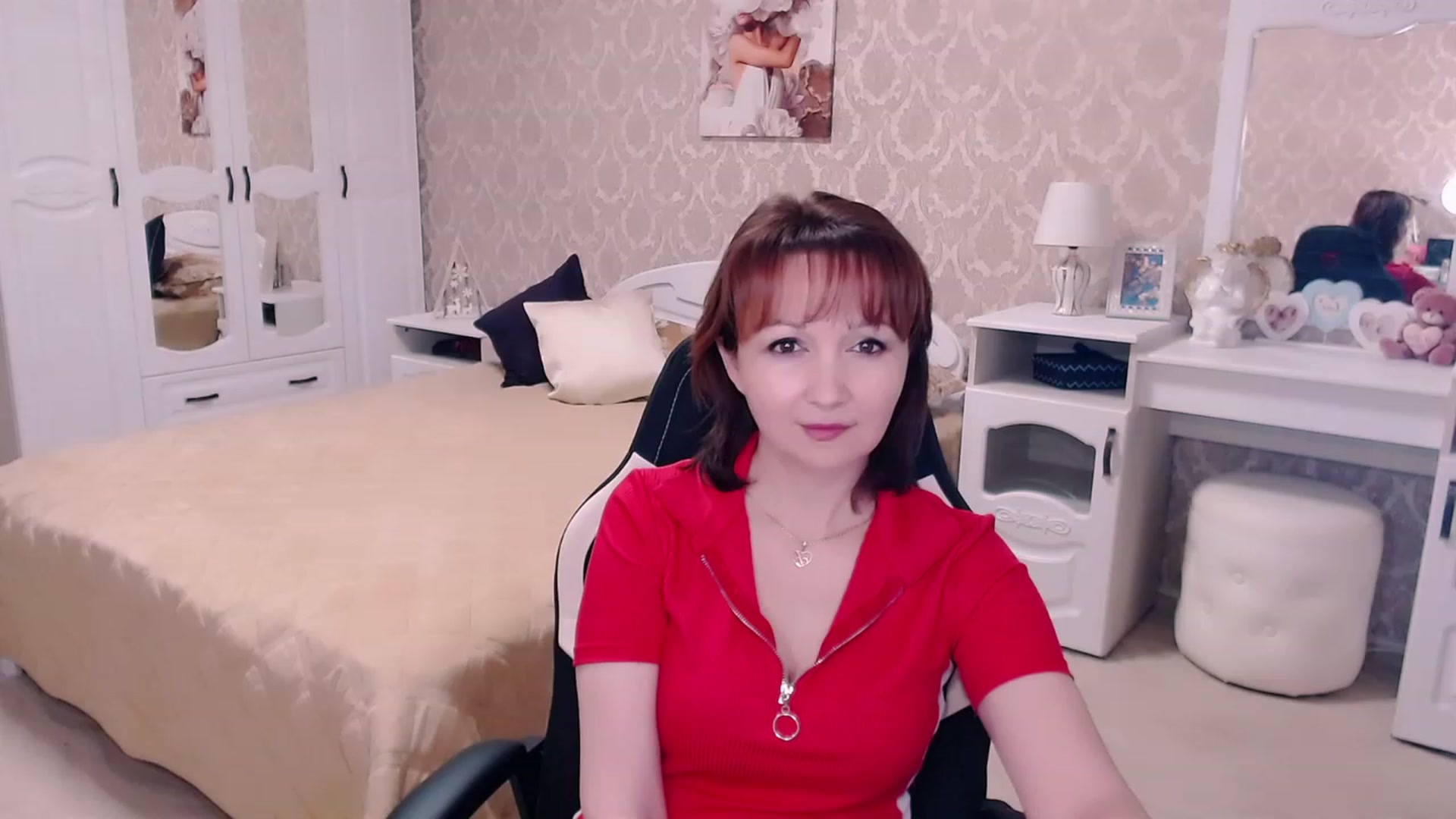 Gallery image thumbnail from AdeleMoran's myfreecams stream on, 03/19/2024, 13:50 image 16 of 20