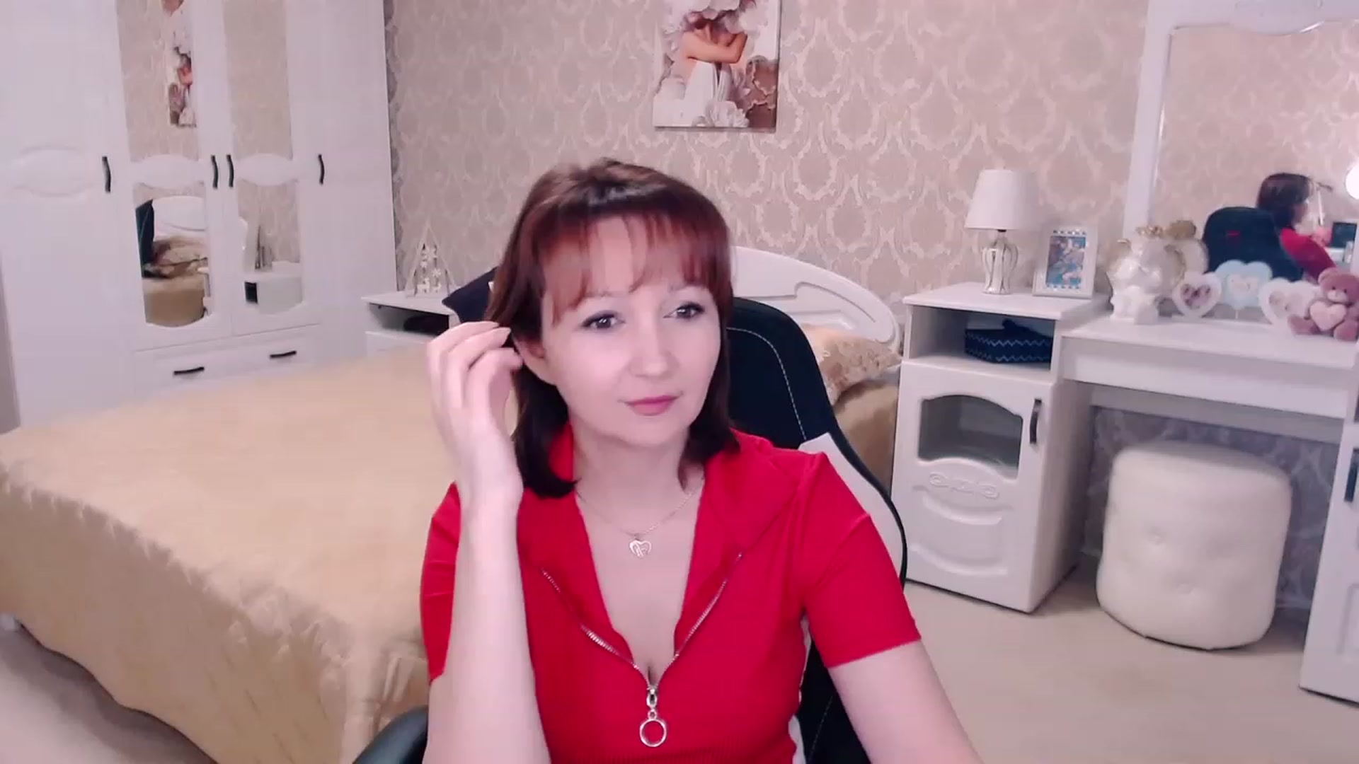 Gallery image thumbnail from AdeleMoran's myfreecams stream on, 03/19/2024, 13:50 image 14 of 20