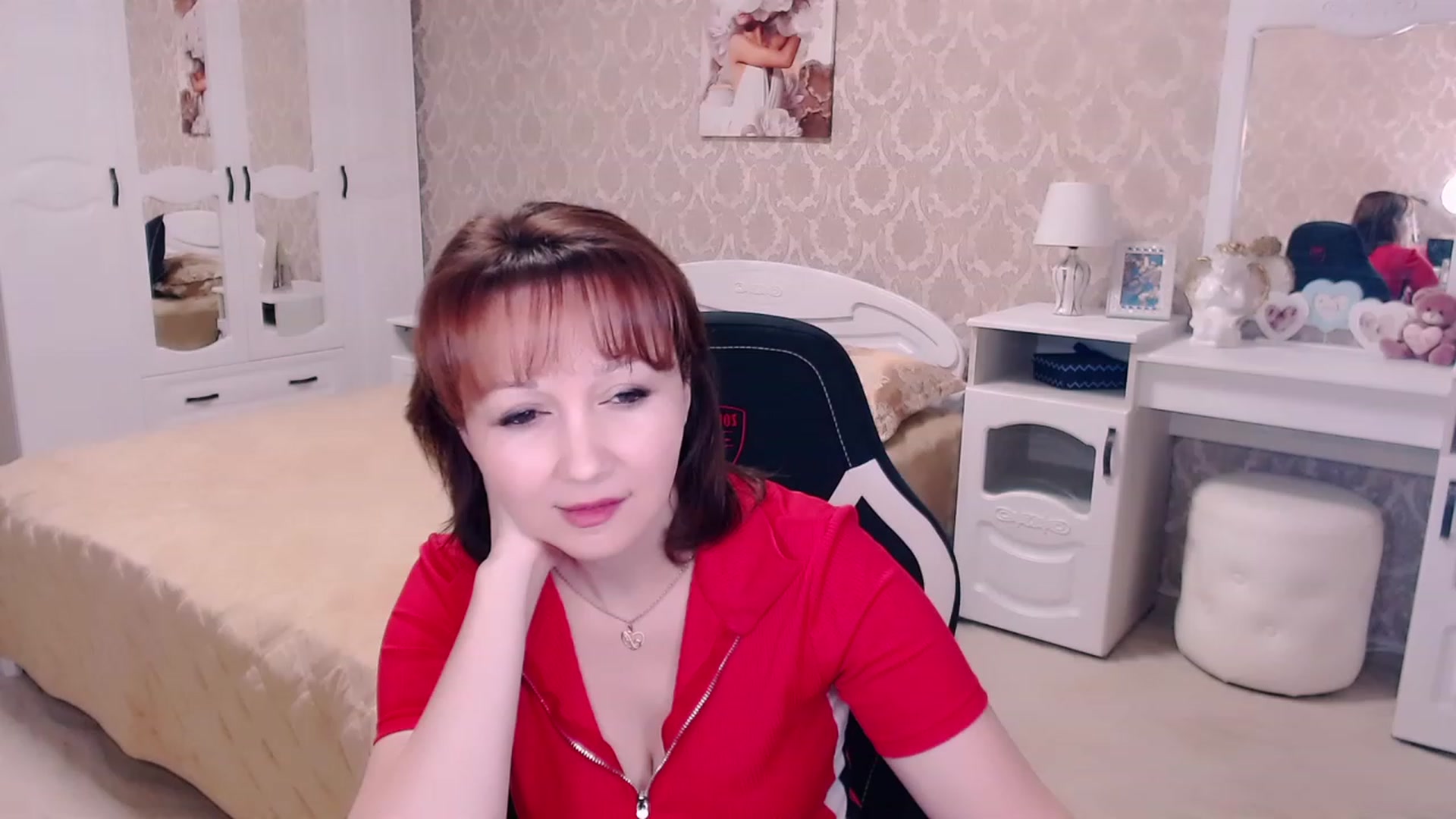 Gallery image thumbnail from AdeleMoran's myfreecams stream on, 03/19/2024, 13:50 image 1 of 20