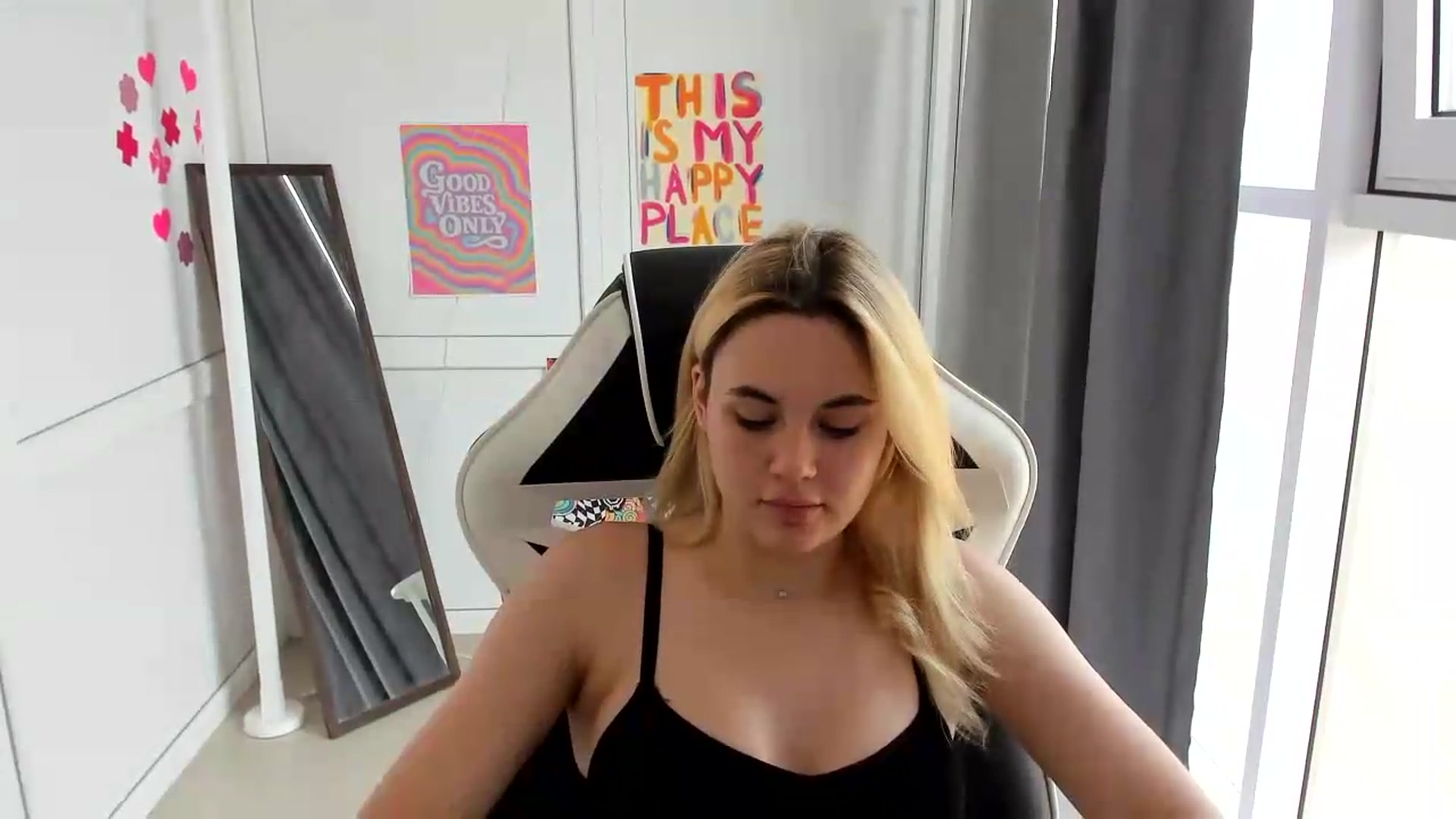 Gallery image thumbnail from AdeliaSol's myfreecams stream on, 08/03/2026, 09:38 image 13 of 20