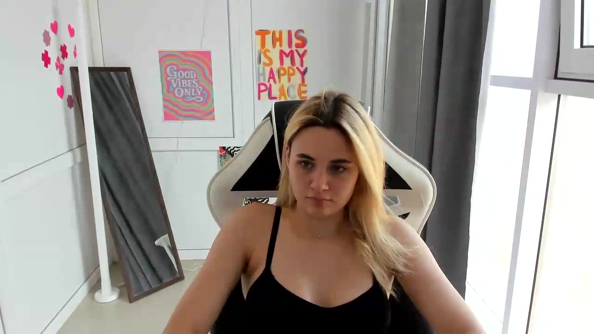 Gallery image thumbnail from AdeliaSol's myfreecams stream on, 08/03/2026, 09:38 image 17 of 20