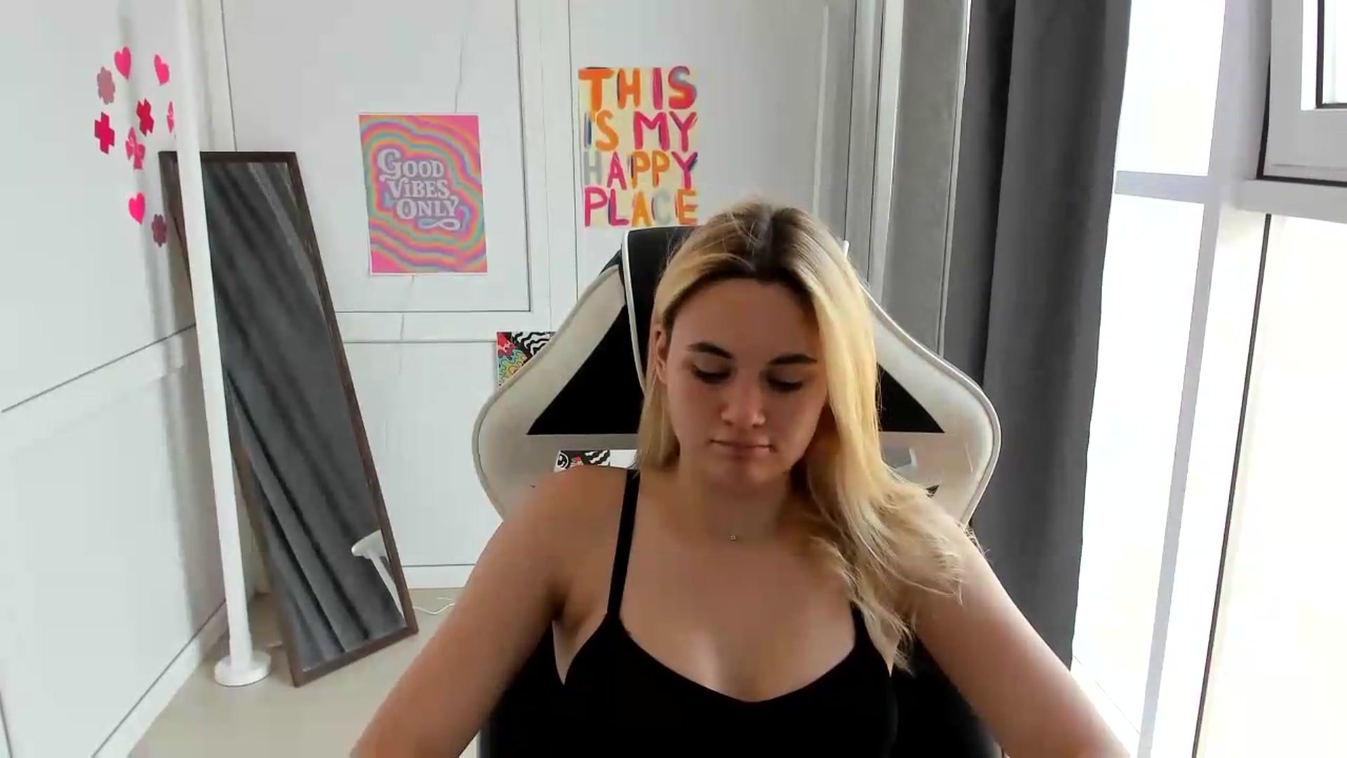 Gallery image thumbnail from AdeliaSol's myfreecams stream on, 08/03/2026, 09:38 image 16 of 20