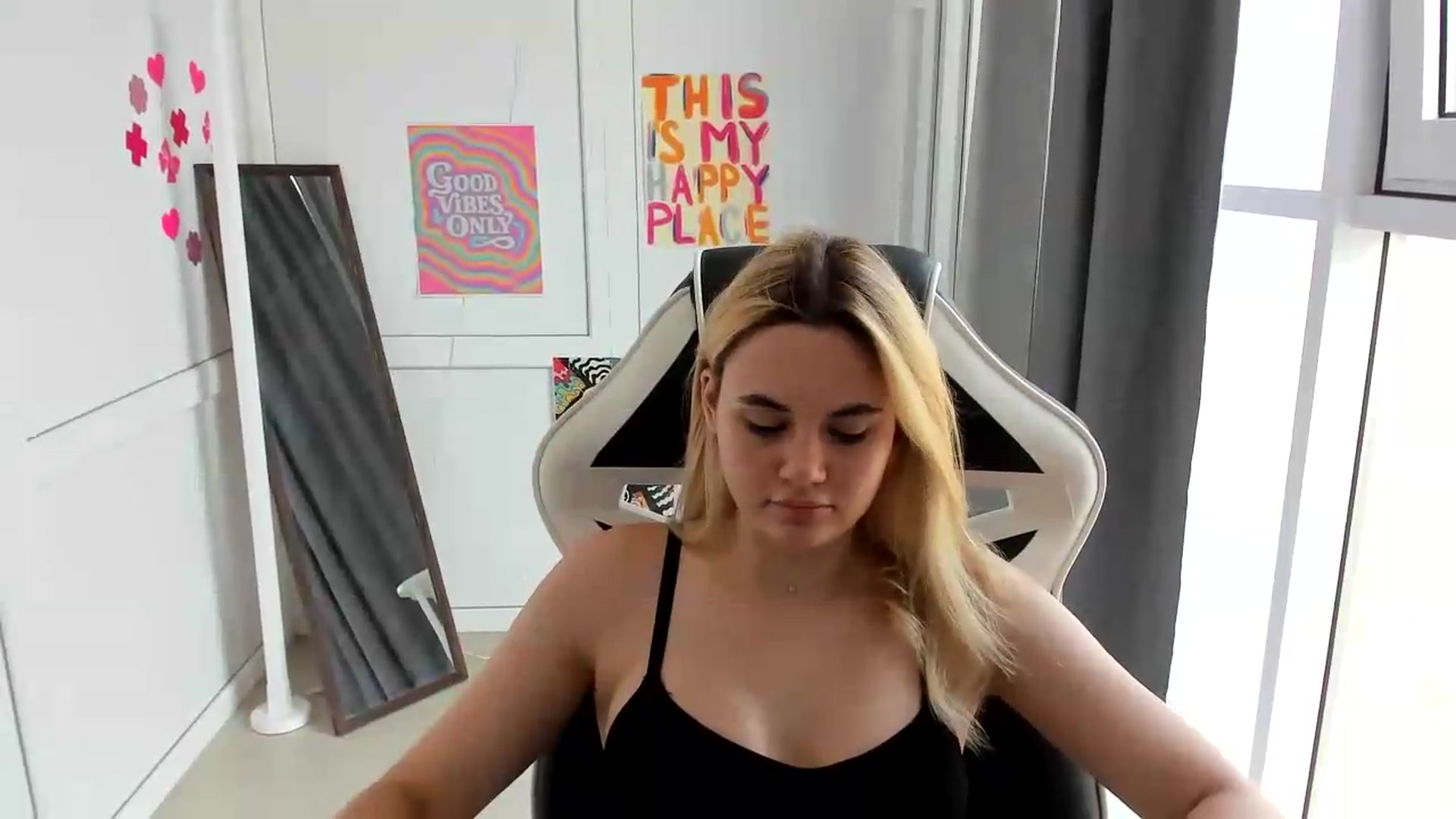 Gallery image thumbnail from AdeliaSol's myfreecams stream on, 08/03/2026, 09:38 image 11 of 20